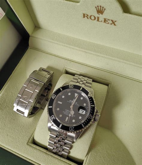 what is worth more a oyster or jubilee bracelet rolex|Rolex submariner with jubilee bracelet.